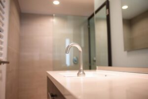 delta bathroom faucets